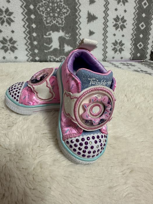 Adidasi skechers twinkle cu luminite masura 21 , 11 cm
