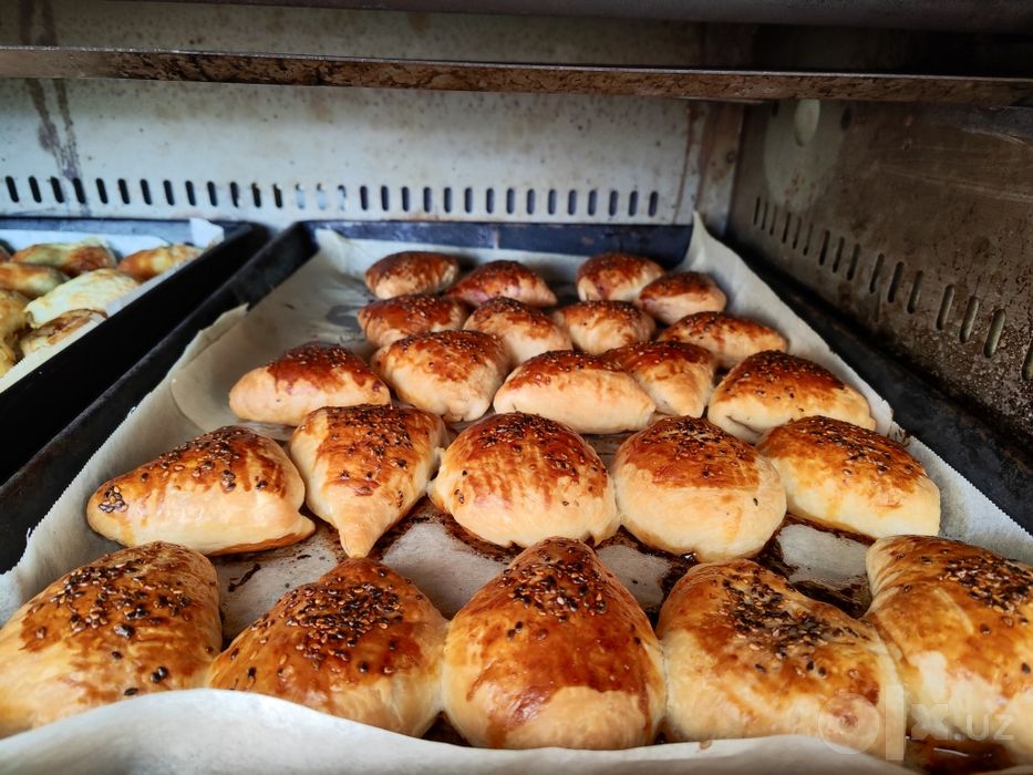 Somsa sotuvchisi kerak(sotuv joyi bozorlar va odamlar gavjum joylar)