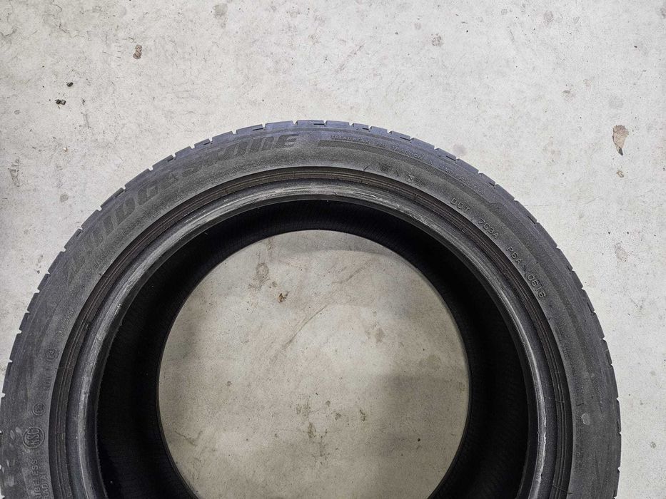 2 Anvelope VARA 225.40.18 "Bridgestone" RUNFLAT