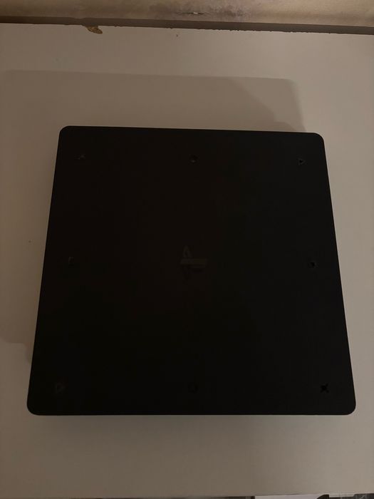 PlayStation 4 slim