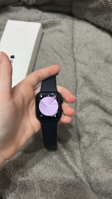 Продам Apple Watch