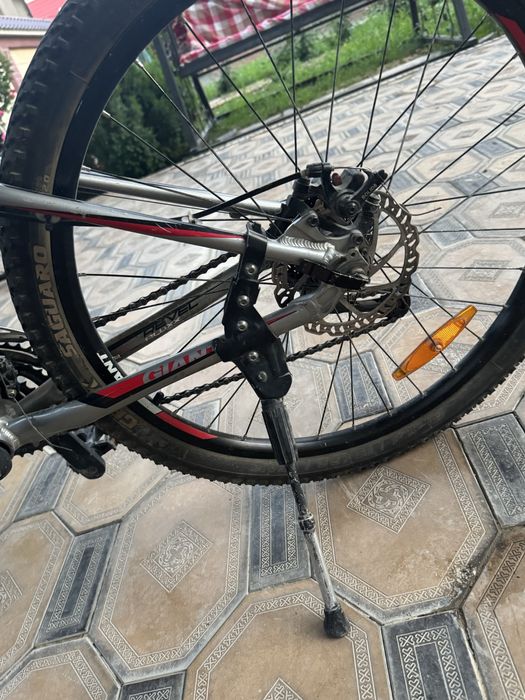 Велосипед. Giant revel.