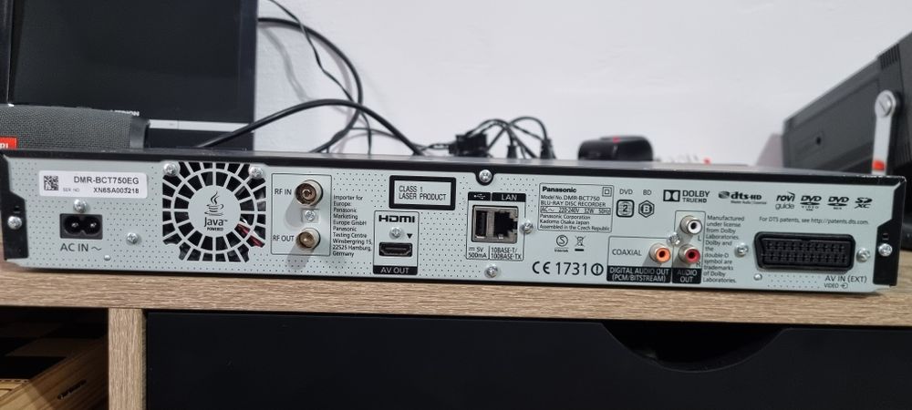 Dvd recorder blu ray Panasonic cu hdd 500 gb