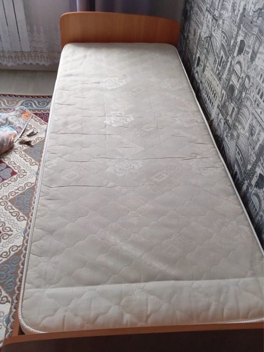 Продам кровать состояние хорошее,все целое