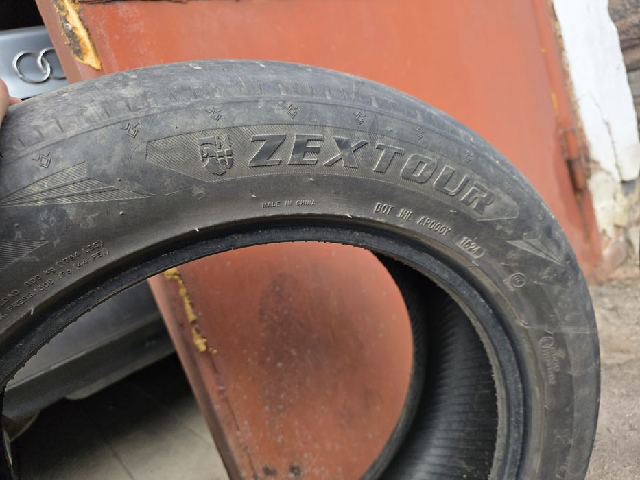 Шины летние 235/55 R18