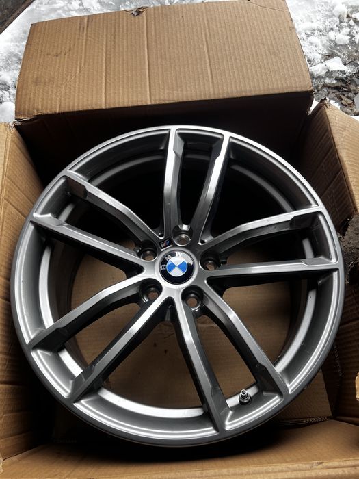 Jante R18 M-Pachet / BMW G30/31/G20/21 + Bonus 2 cauciucuri dot 33/24