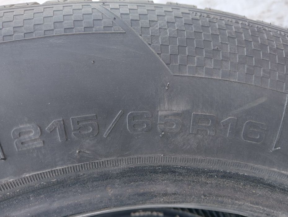 Летние шины 215/65-16