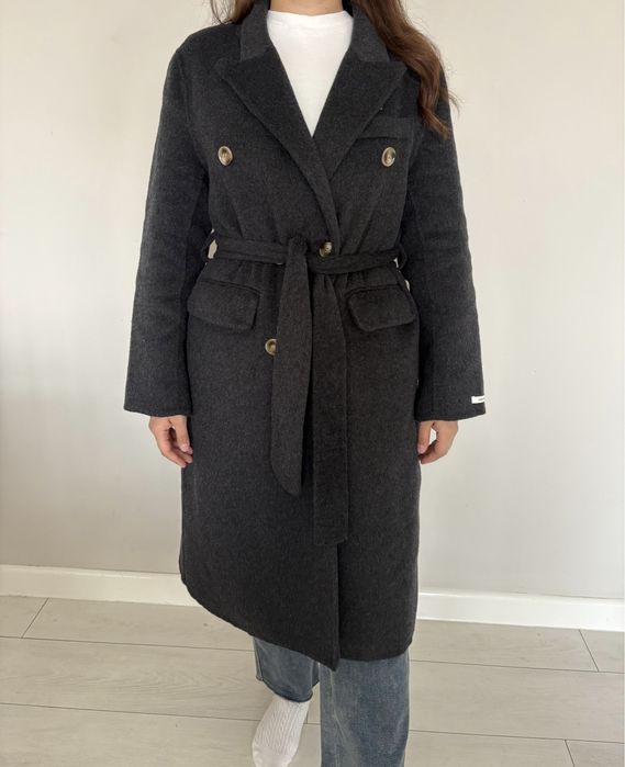 Продам новое пальто