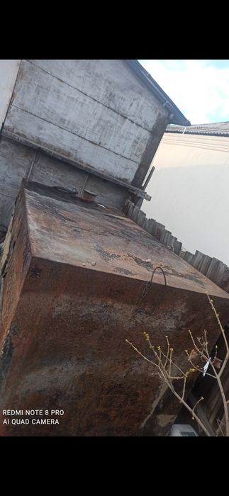 Емкасть  -3 тоны с под саляки