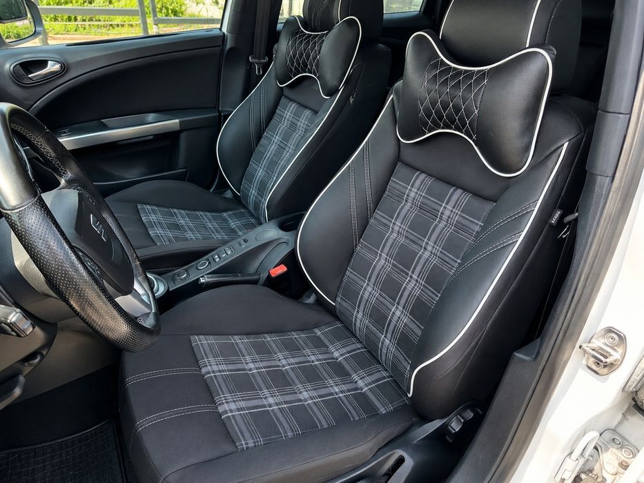 SEAT Leon 2011 — imagine 5