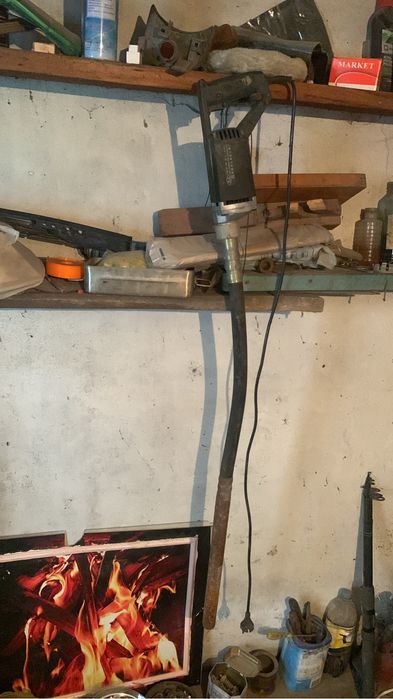 Вибратор для бетона  220V