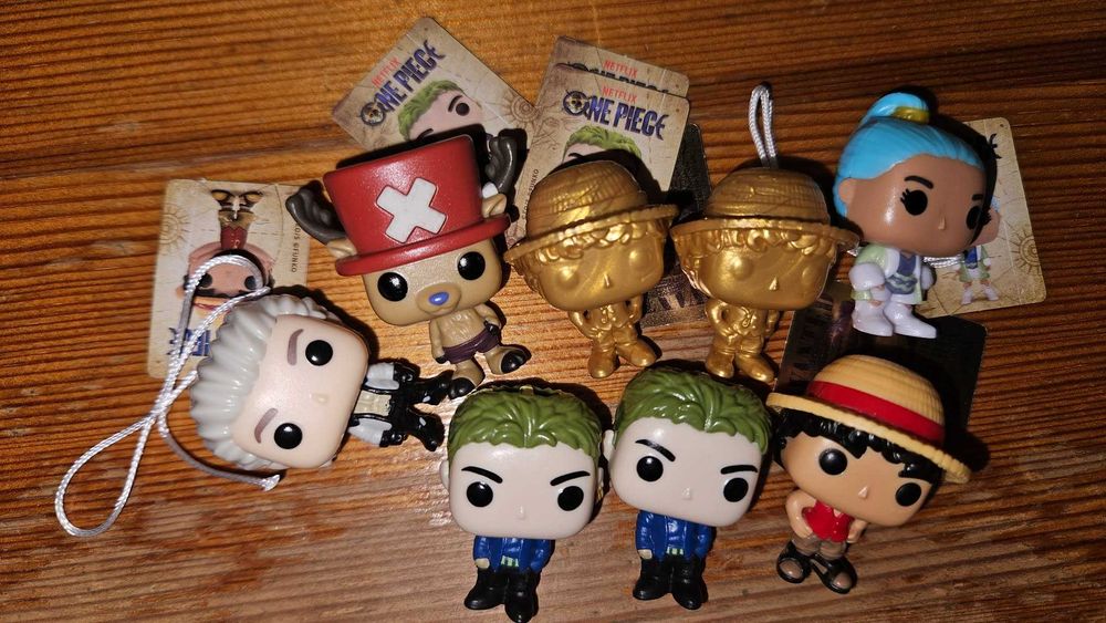 Киндер фигурки One Piece играчки от Kinder яйце