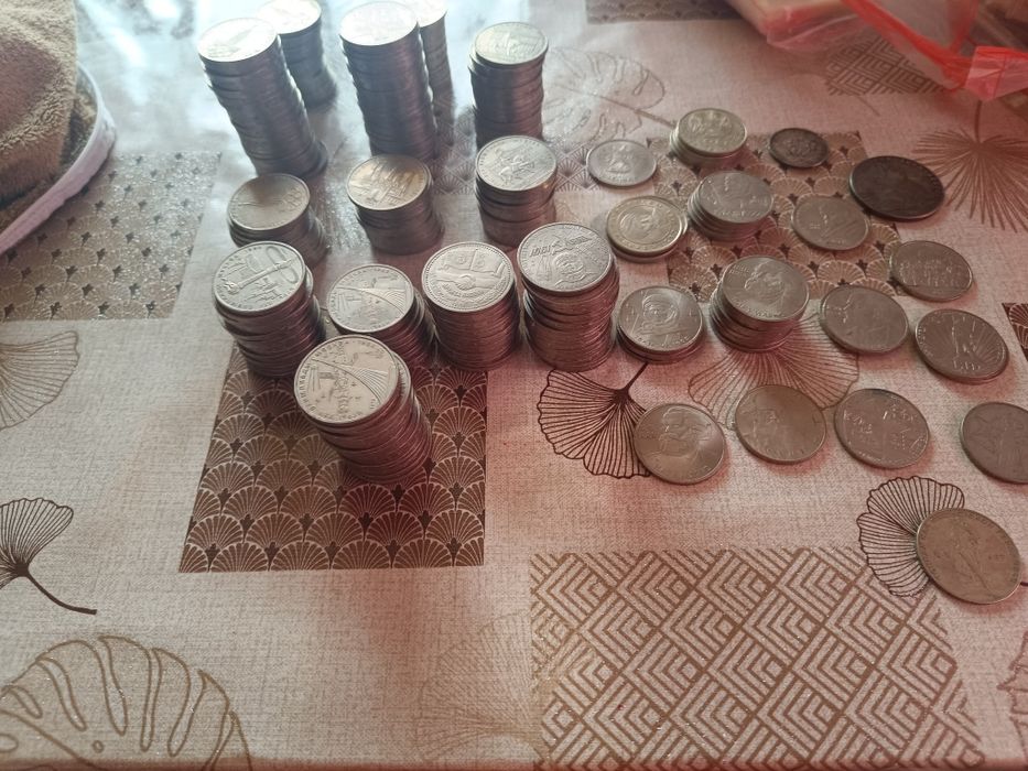 Российские рубли монеты