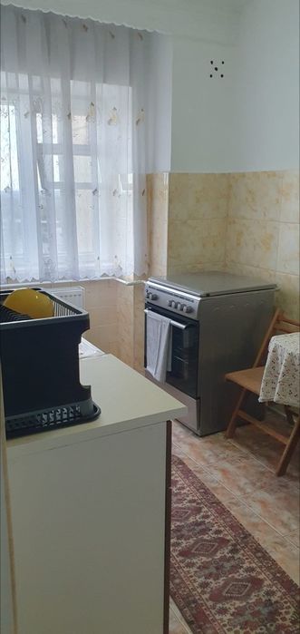 Închiriez apartament  regim hotelier .