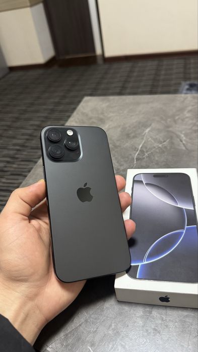 Iphone 16 pro max Black