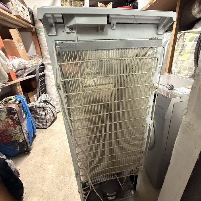 Холодильник б/у в хорошем состояние