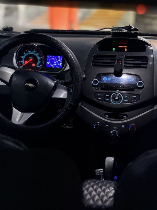 Продаю спарк 2019 года АКПП