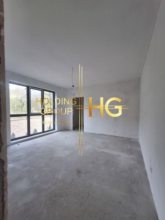 Продава се Четиристаен апартамент в Варна, Бриз - 166 кв.м за 2049 €/кв.м - Снимка #3