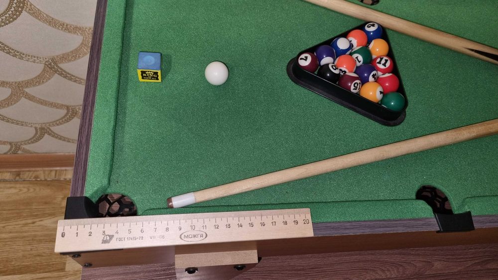Бильярд. Настольная детская игра.