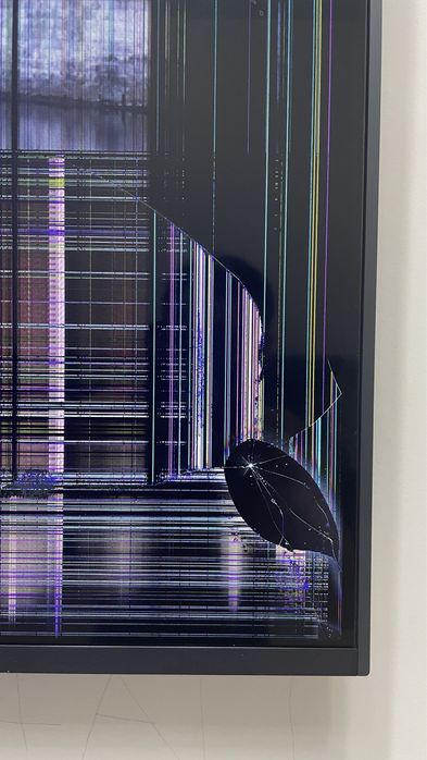 LG 50UQ80006LB со сломанным дисплеем