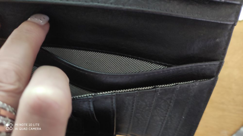 Дамски портфейл Fossil