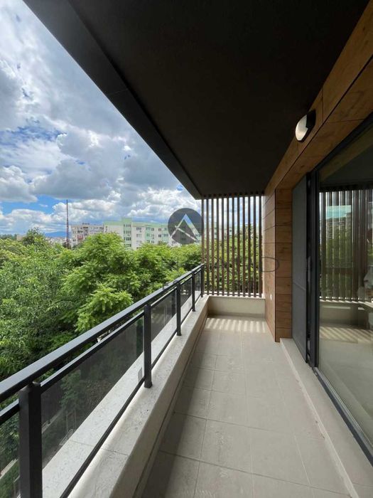 Продава се Тристаен апартамент в Пловдив, Христо Смирненски - 140 кв.м за 2550 €/кв.м - Снимка #11