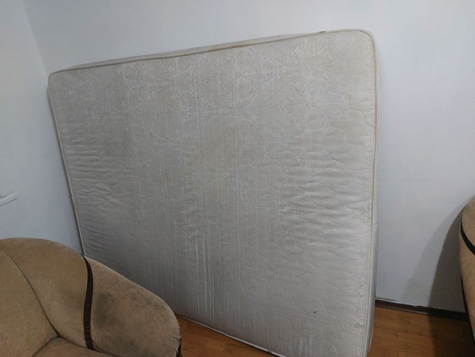 Диван, кресло и матрас