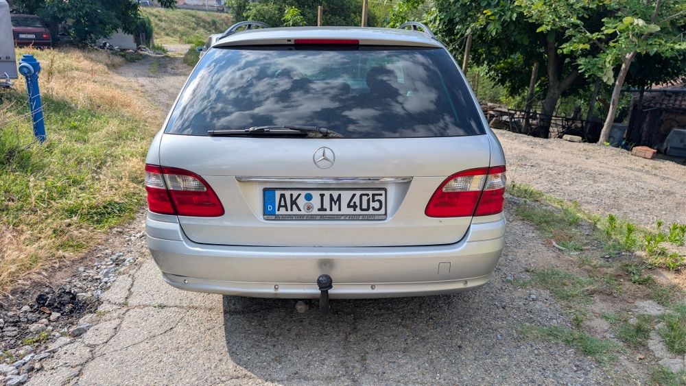 Mercedes W211 E220