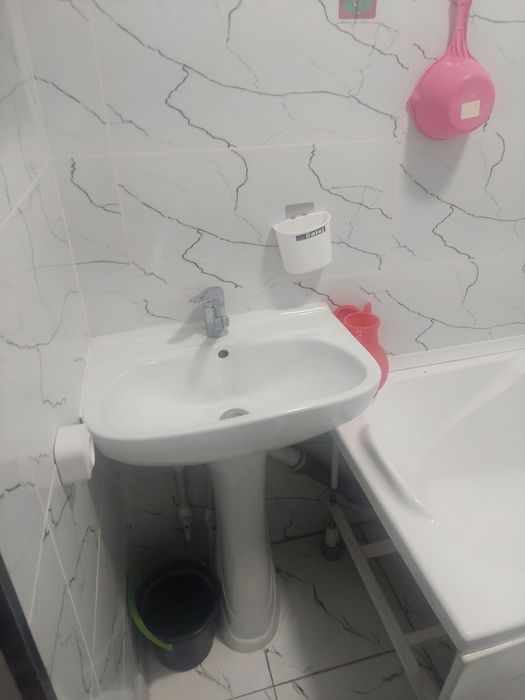Zudlik bilan navastroyka uch XONALIK uy sotiladi