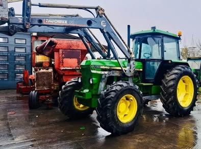 Vand tractor John Deere 3640 cu incarcator