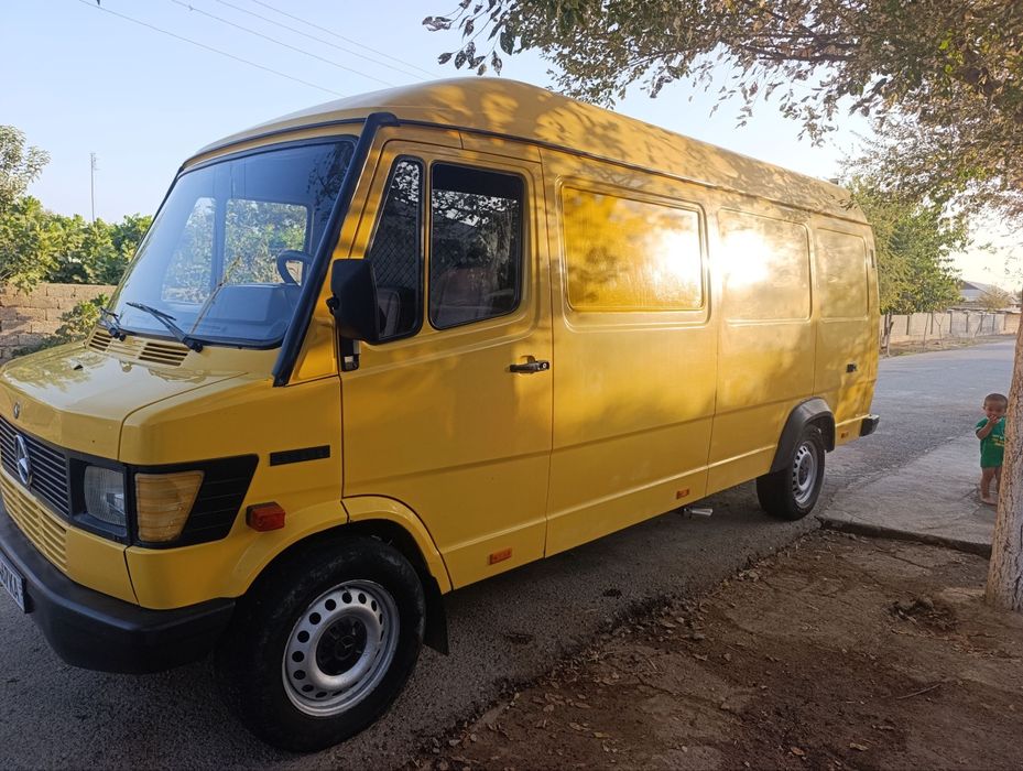 Mersedes benz 1992 yil furgon