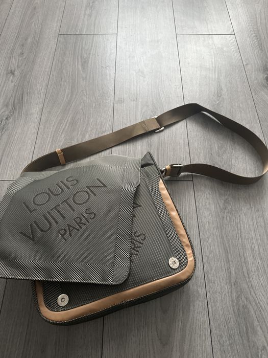 Geanta Louis Vuitton