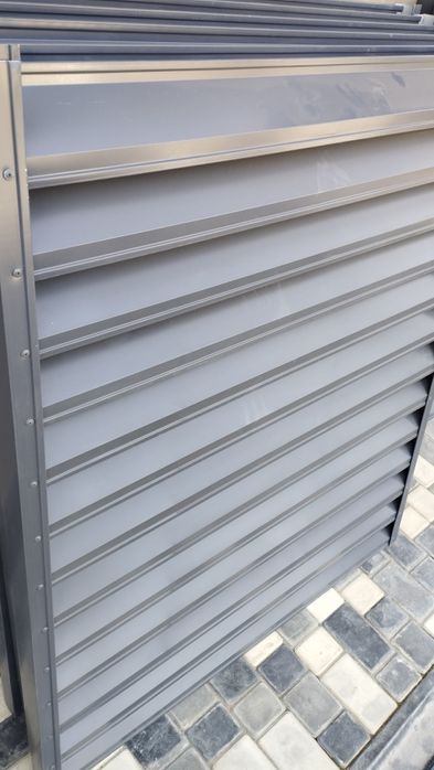 Заборы жалюзи из металла за м² 400.000 решётки вороты перилы.