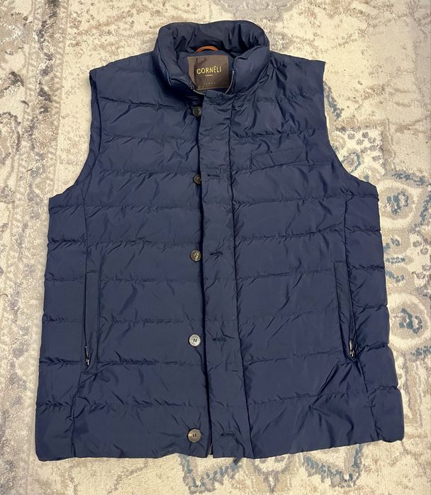 Безрукавка жилет Corneli