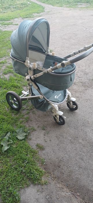 Продам коляску пользовались не долго