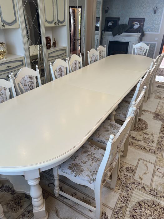 Продам стол со стульями бу