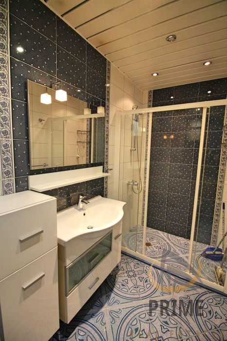 Дава се под наем Двустаен апартамент в Бургас, Център - 69 кв.м за 510 € - Снимка #9