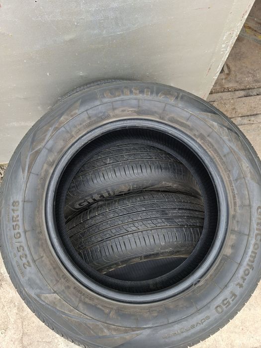 Продам шины 235/65/18 гити