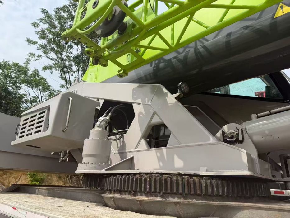 Автокран Zoomlion 35 тонн