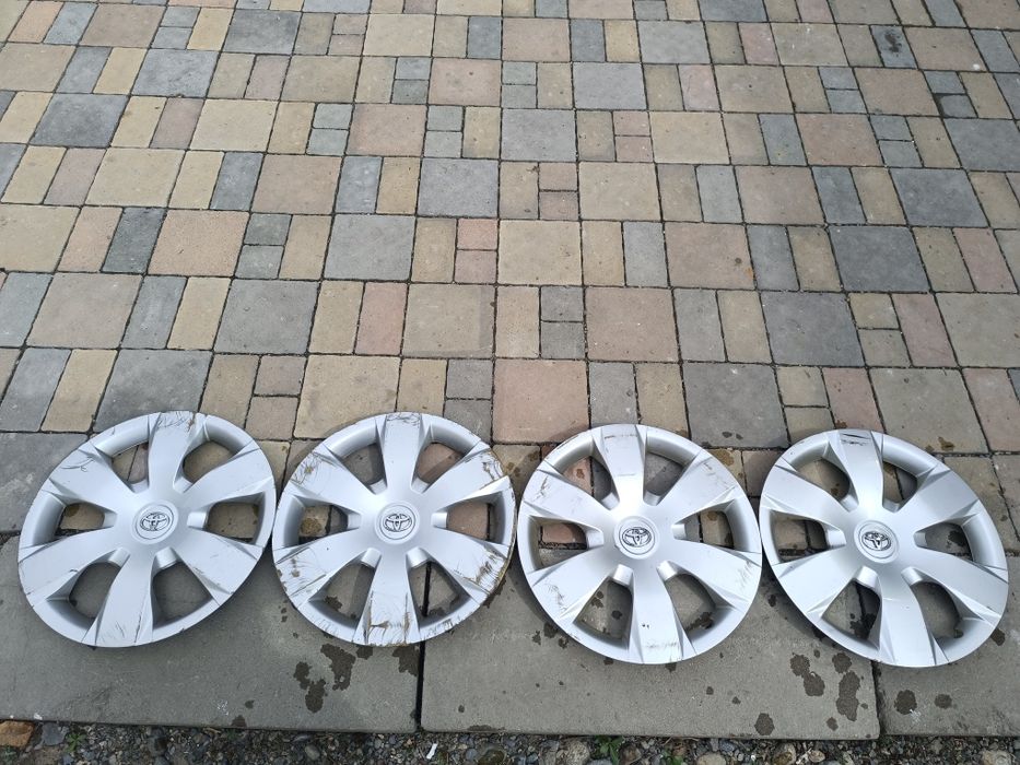 Колпаки на Камри 40