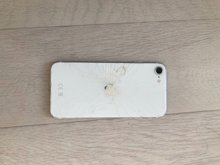 iphone SE 2020 версия