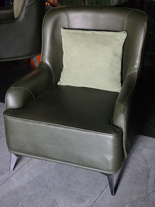 Кресло кожанное для ресторанов 4 штуки