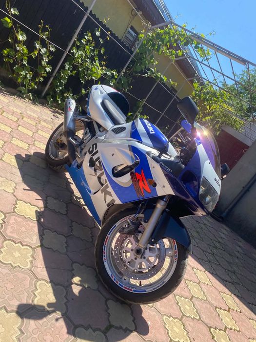 Se vinde motor urgent ,motiv : plecare in strainatate