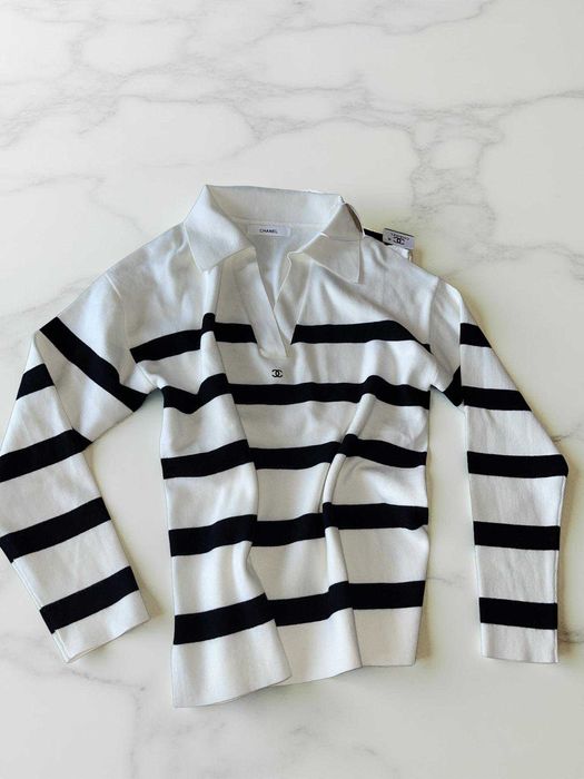 пуловер бял с яка подарък чантичка на марката шанел блуза зимна chanel