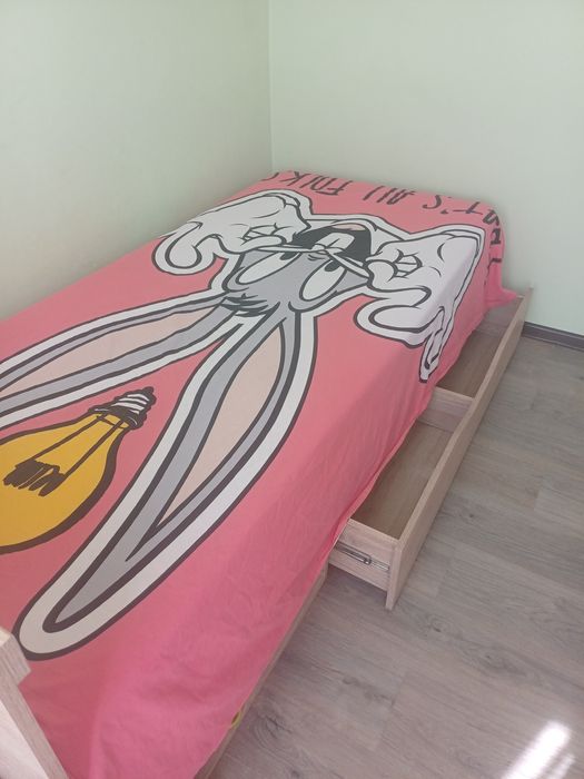 Продам кровать подростковую