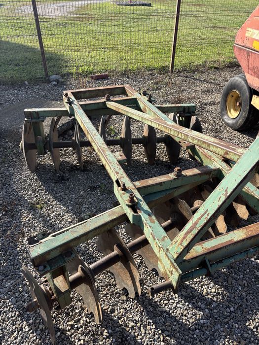 Disc purtat pe rulmenti.