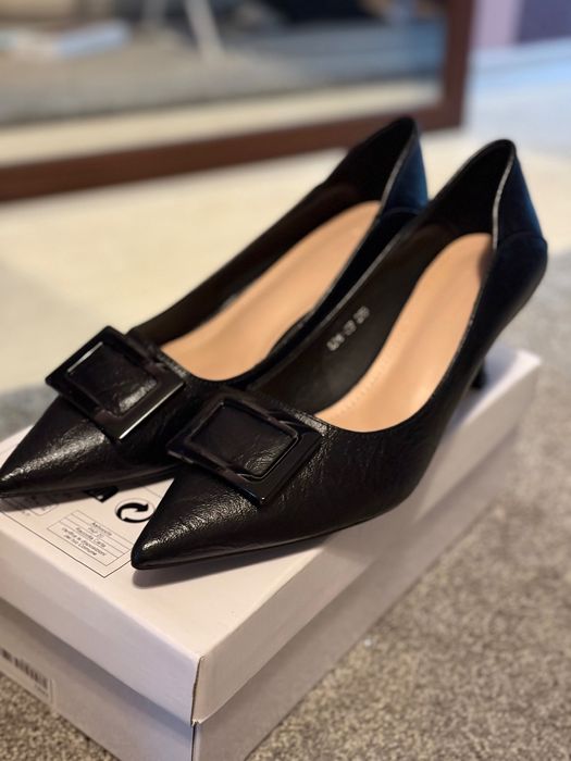 Остри обувки 40 номер