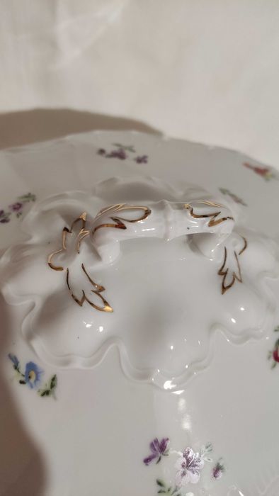 Съд за топло сервиране/терин на Thun Бохемия Чехословакия