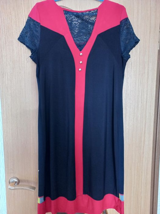 Шикарное платье , новое.