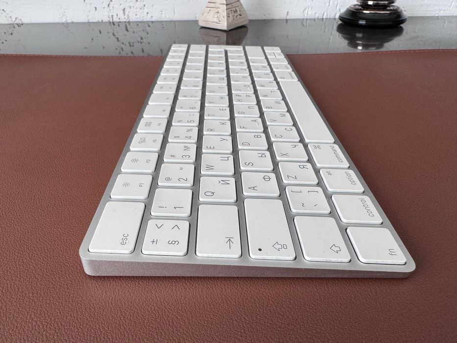 Apple Keyboard заряжаемая в идеале